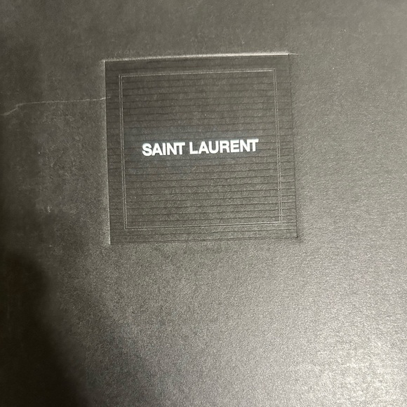 YSL AMBER SANDALS IN PATENT LEATHER
Nude - Picture 2 of 16